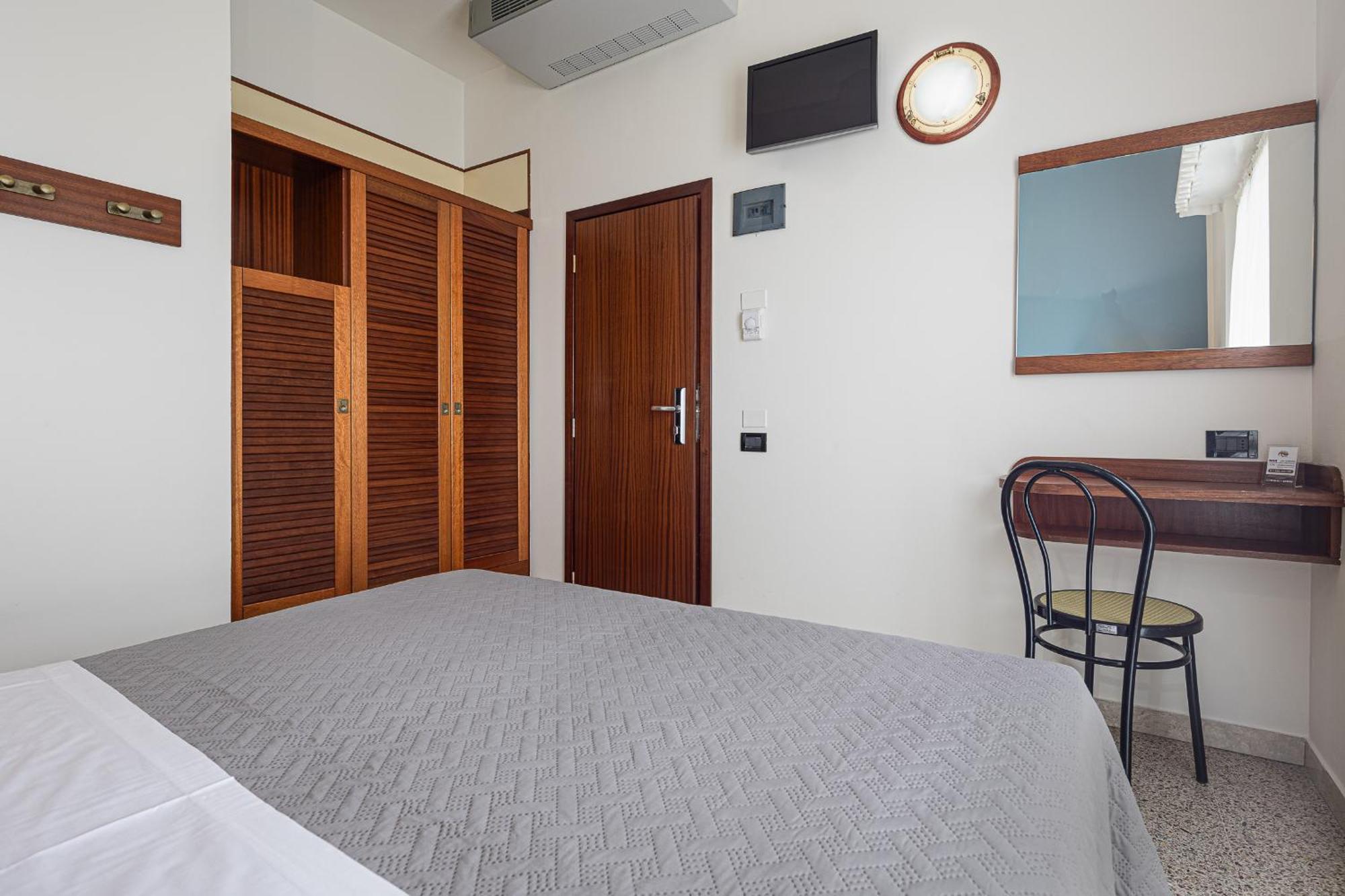 Hotel Avana Fronte Mare Riccione Ngoại thất bức ảnh