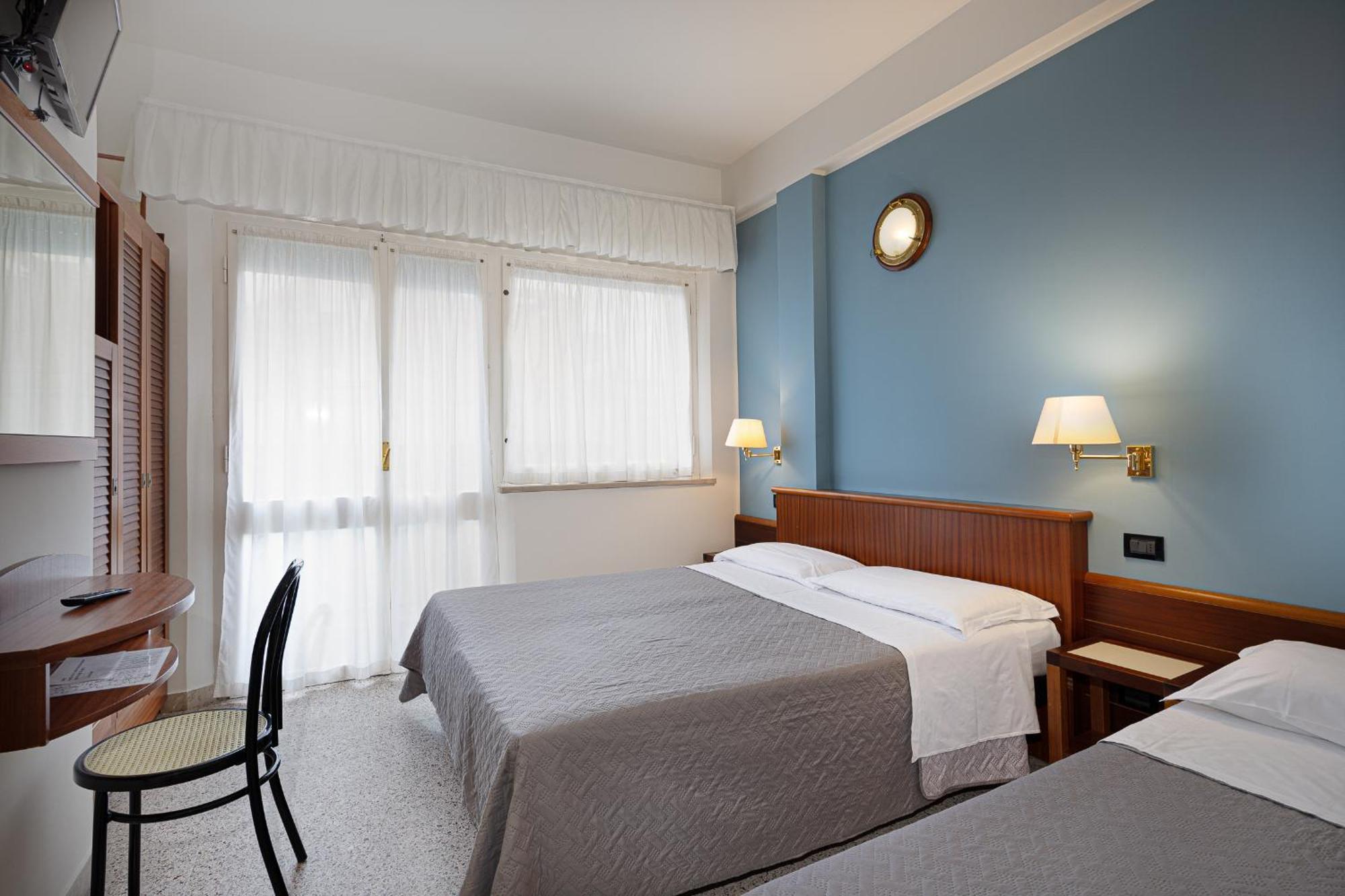Hotel Avana Fronte Mare Riccione Ngoại thất bức ảnh
