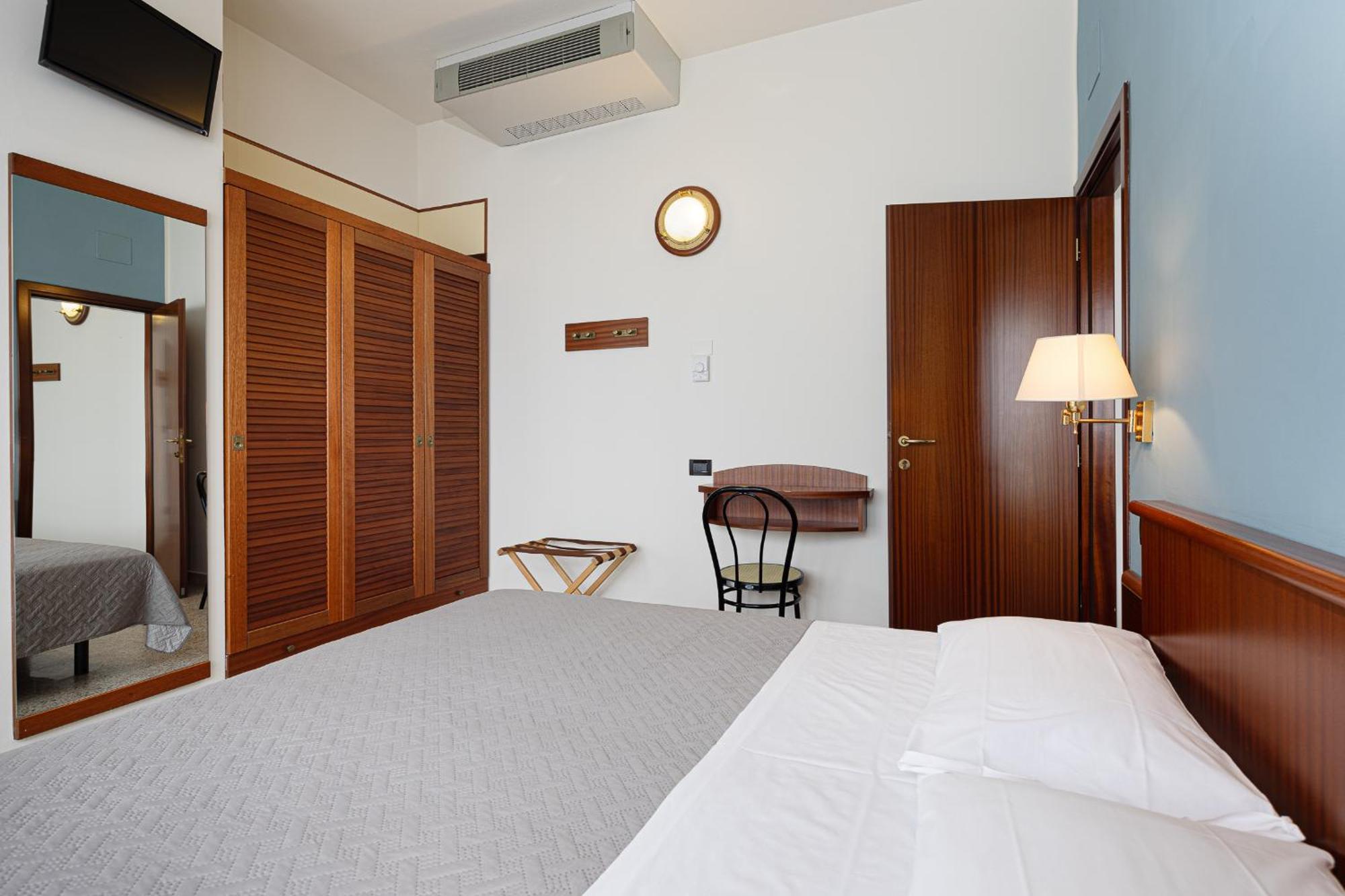 Hotel Avana Fronte Mare Riccione Ngoại thất bức ảnh