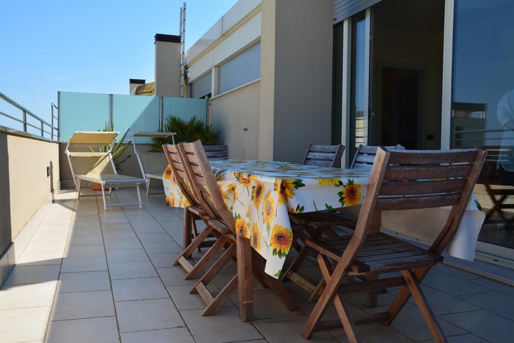 Hotel Avana Fronte Mare Riccione Ngoại thất bức ảnh
