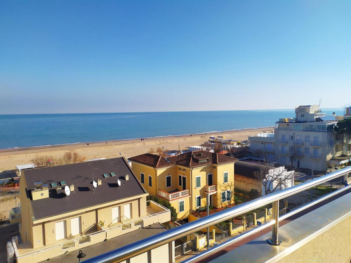 Hotel Avana Fronte Mare Riccione Ngoại thất bức ảnh