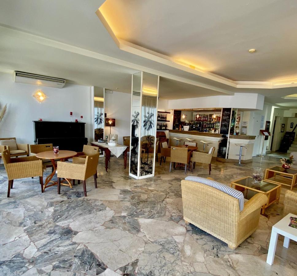 Hotel Avana Fronte Mare Riccione Ngoại thất bức ảnh